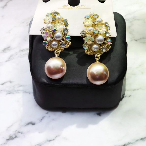 Floral Pearl Earrings Adorned With Shimmering Crystals